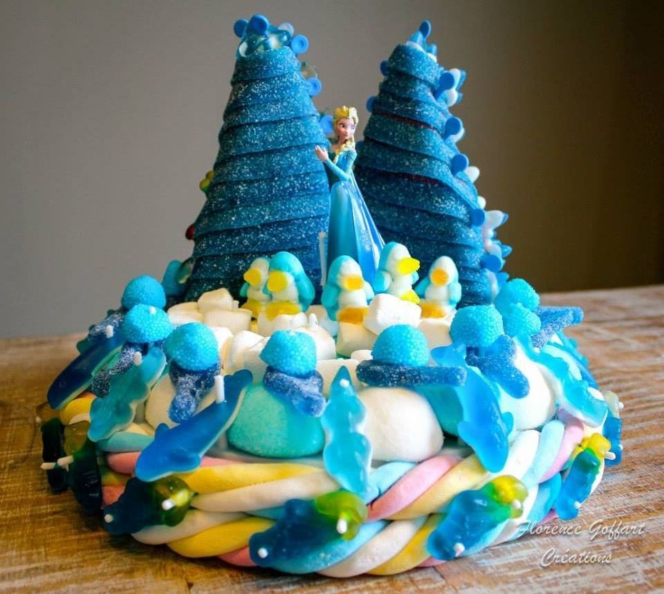 Gateau Elsa Reine des neiges frozen cake